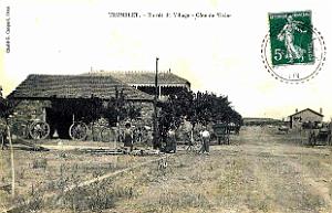 673- Trumelet -Entree du village cote Vialar
